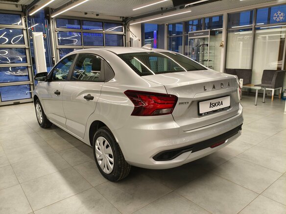 2026 Lada (ВАЗ) Iskra, серебристый - вид 4