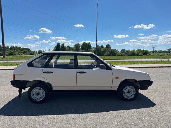 1988 Lada (ВАЗ) 2109, белый, 475000 рублей - вид 5