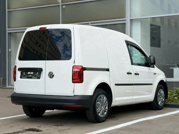 2016 Volkswagen Caddy, белый, 1550000 рублей - вид 5
