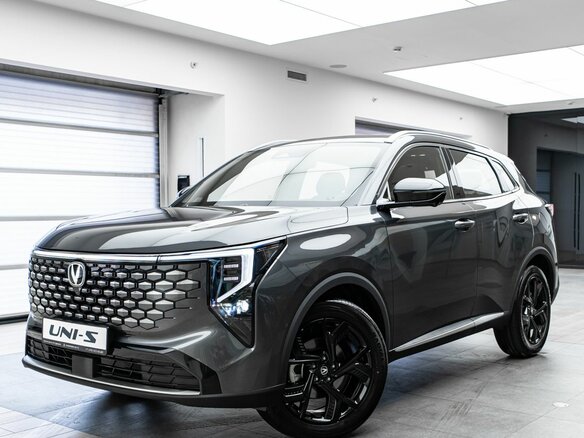 2026 Changan UNI-S I Рестайлинг, серый, 3149900 рублей - вид 4