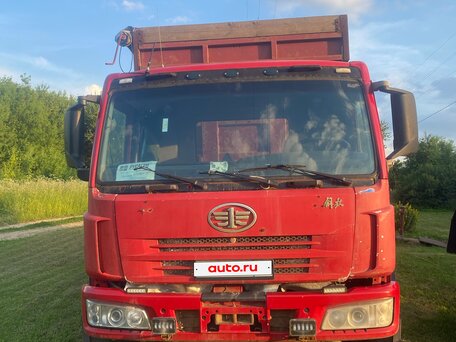 2007 FAW J5 CA3252/3253, красный, 1700000 рублей, вид 1