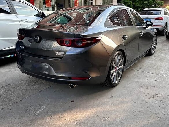 2022 Mazda 3 IV (BP), серый, 1450000 рублей - вид 7