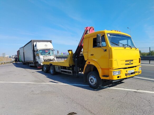 2010 КамАЗ 4308, жёлтый, 5500000 рублей - вид 12