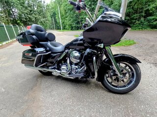 2015 Harley-Davidson Road Glide, чёрный, 1099000 рублей, вид 2