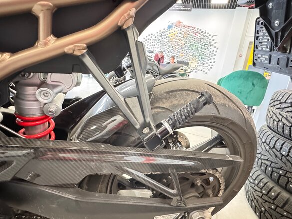 2022 BMW S 1000 R, серый, 1600000 рублей - вид 18