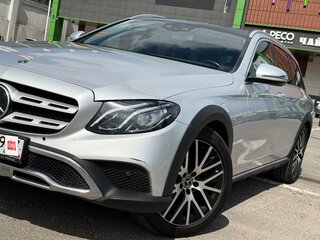 2019 Mercedes-Benz E-Класс All-Terrain 220 d V (W213, S213, C238), серебристый, 2890000 рублей, вид 5