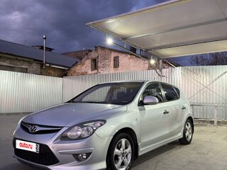 2010 Hyundai i30 I Рестайлинг, серебристый, 800000 рублей, вид 1