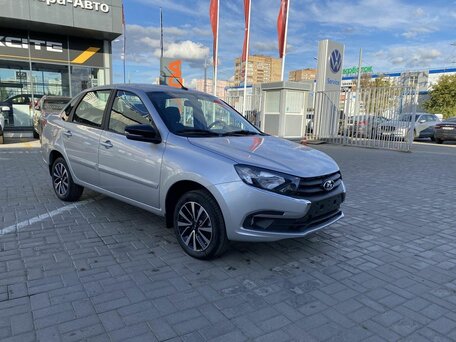 2026 Lada (ВАЗ) Granta I Рестайлинг, серебристый, 1310000 рублей, вид 3