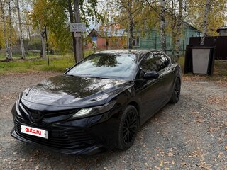 2019 Toyota Camry VIII (XV70), чёрный, 2700000 рублей, вид 1