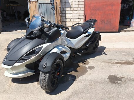2008 BRP Can-Am Spyder, серебристый, 750000 рублей, вид 1