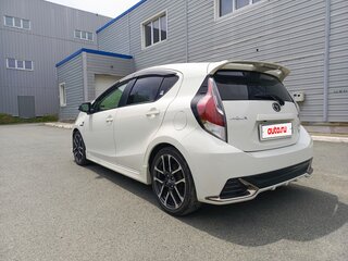 2017 Toyota Aqua I Рестайлинг 2, белый, 1000000 рублей, вид 5