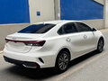 2023 Kia K3 II (China Market) Рестайлинг, белый - вид 4