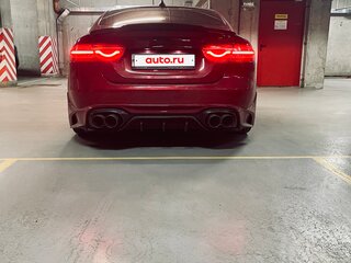 2017 Jaguar XE I, красный, 1800000 рублей, вид 4