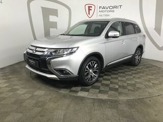 2016 Mitsubishi Outlander III Рестайлинг 2, серебристый, 1700000 рублей, вид 1