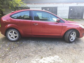 2010 Ford Focus II Рестайлинг, красный, 480000 рублей, вид 4