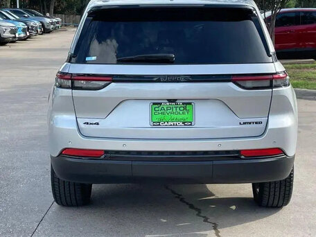 2024 Jeep Grand Cherokee L V (WL), серебристый, 7615753 рублей, вид 5