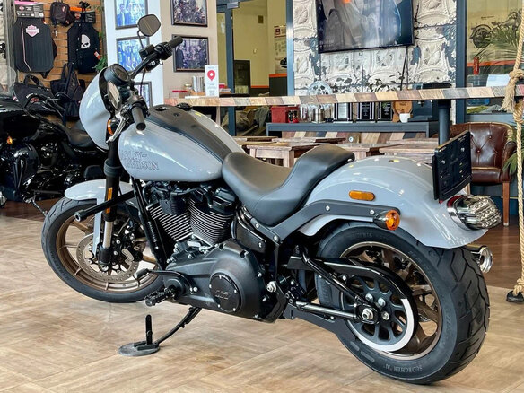 2024 Harley-Davidson Low Rider, серый, 2650000 рублей - вид 2