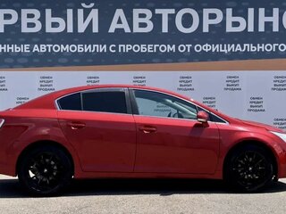 2009 Toyota Avensis III, красный, 895000 рублей, вид 4
