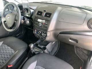 2026 Lada (ВАЗ) Granta Cross I Рестайлинг, белый, 1196000 рублей, вид 3