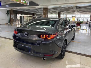 2022 Mazda 3 Axela IV (BP), серый, 1700000 рублей, вид 3