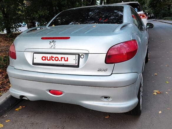 2001 Peugeot 206, серебристый, 550000 рублей - вид 2