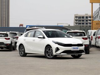 2026 Kia K3 II (China Market) Рестайлинг, белый, 2247007 рублей, вид 2