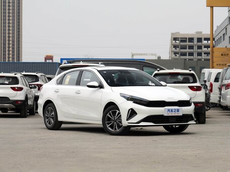 2026 Kia K3 II (China Market) Рестайлинг, белый, 2247007 рублей, вид 2