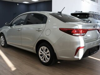 2019 Kia Rio IV, бежевый, 1564000 рублей, вид 3