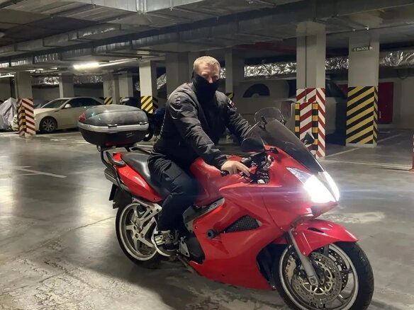 2005 Honda VFR 800, красный, 420000 рублей - вид 4