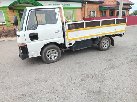 1991 Nissan Atlas, белый, 680000 рублей, вид 4