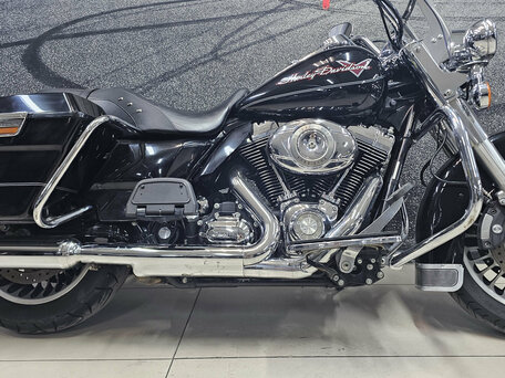 2008 Harley-Davidson Road King, чёрный, 839000 рублей, вид 3