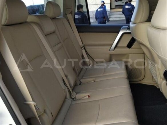 2022 Toyota Land Cruiser Prado 150 Series Рестайлинг 3, белый - вид 5