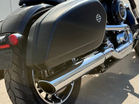 2018 Harley-Davidson Sport Glide, чёрный, 1400000 рублей, вид 5