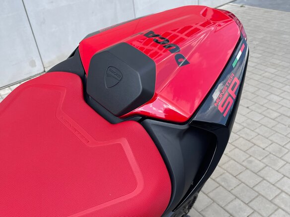 2022 Ducati Monster 937, красный, 1150000 рублей - вид 5