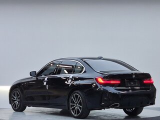 2023 BMW 3 серии 320i VII (G2x) Рестайлинг, чёрный, 3429355 рублей, вид 4