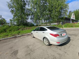2012 Hyundai Solaris I, серебристый, 860000 рублей, вид 3