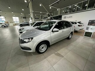2026 Lada (ВАЗ) Granta I Рестайлинг, серебристый, 1146000 рублей, вид 2