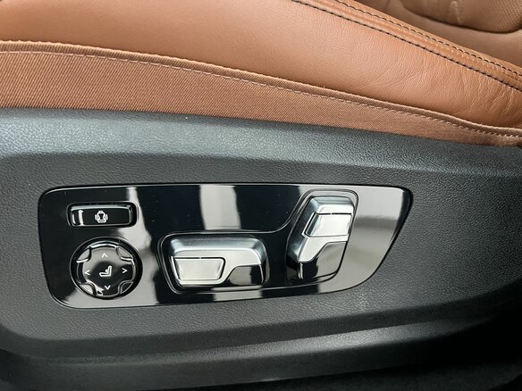 2025 BMW X5 40i IV (G05/G18) Рестайлинг, чёрный, 15390000 рублей - вид 15