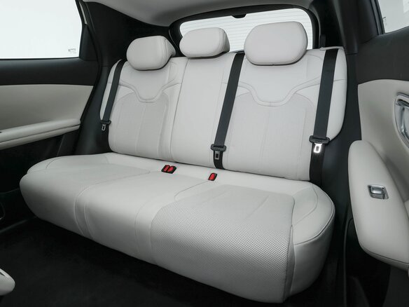 2026 Changan Qiyuan Q05 40.3 kWh II, розовый - вид 17