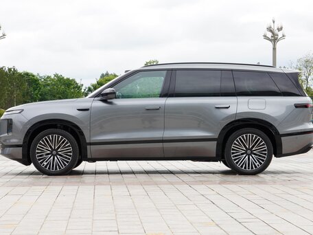 2026 Volkswagen ID.Era 9X 65.2 kWh, серебристый, 10019000 рублей, вид 3
