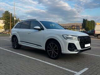 2024 Audi Q7 45 TFSI II (4M) Рестайлинг 2, белый, 5125038 рублей, вид 1