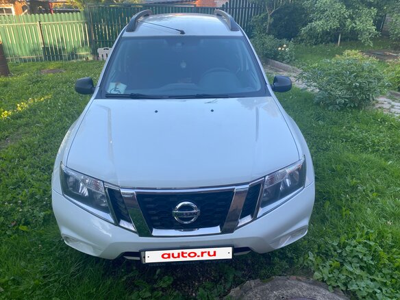 2014 Nissan Terrano III (D10), белый, 940000 рублей