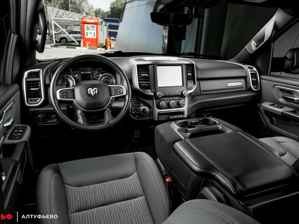 2023 Ram 1500 Crew Cab eTorque V, белый, 6650000 рублей - вид 7