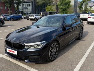 2019 BMW 5 серии 530d xDrive VII (G30/G31/G38), чёрный, 4100000 рублей, вид 3