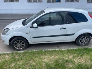 2008 Ford Fiesta Mk5, белый, 230000 рублей, вид 5