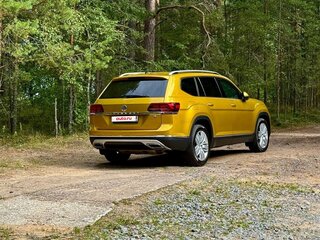 2018 Volkswagen Teramont I, золотистый, 3840000 рублей, вид 5
