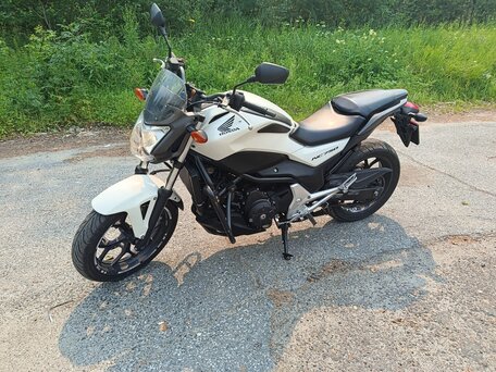2013 Honda NC 750S, белый, 450000 рублей, вид 1