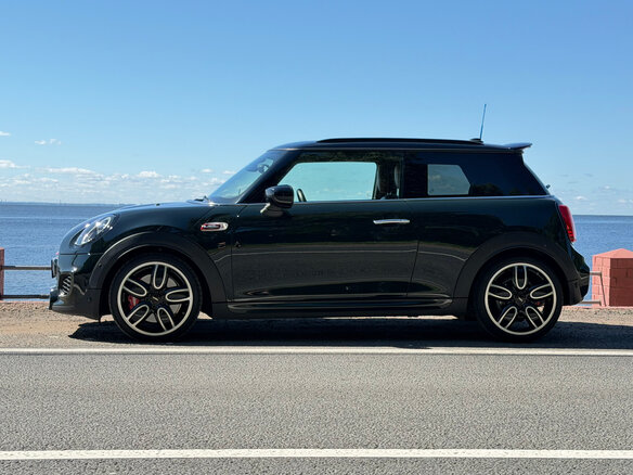 2020 Mini Hatch JCW III (F55/F56) Рестайлинг, зелёный, 3650000 рублей - вид 6