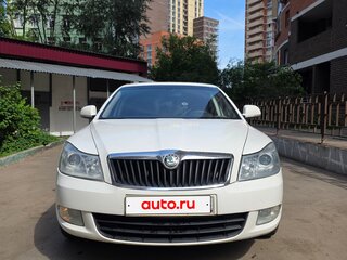2013 Skoda Octavia II (A5) Рестайлинг, белый, 650000 рублей, вид 2