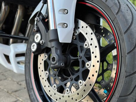 2008 Yamaha FZ1, белый, 650000 рублей, вид 5